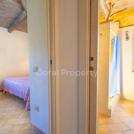 Secret View - 2 Beds - Wi-fi - Parking - By Coral Lägenhet Porto Cervo