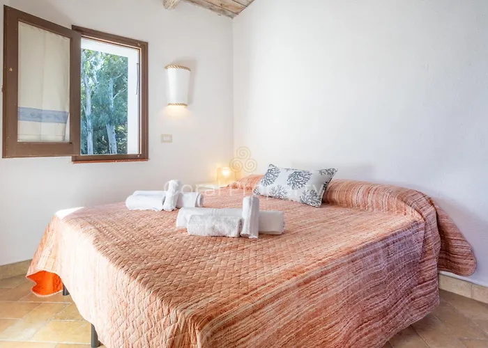 Secret View - 2 Beds - Wi-fi - Parking - By Coral *